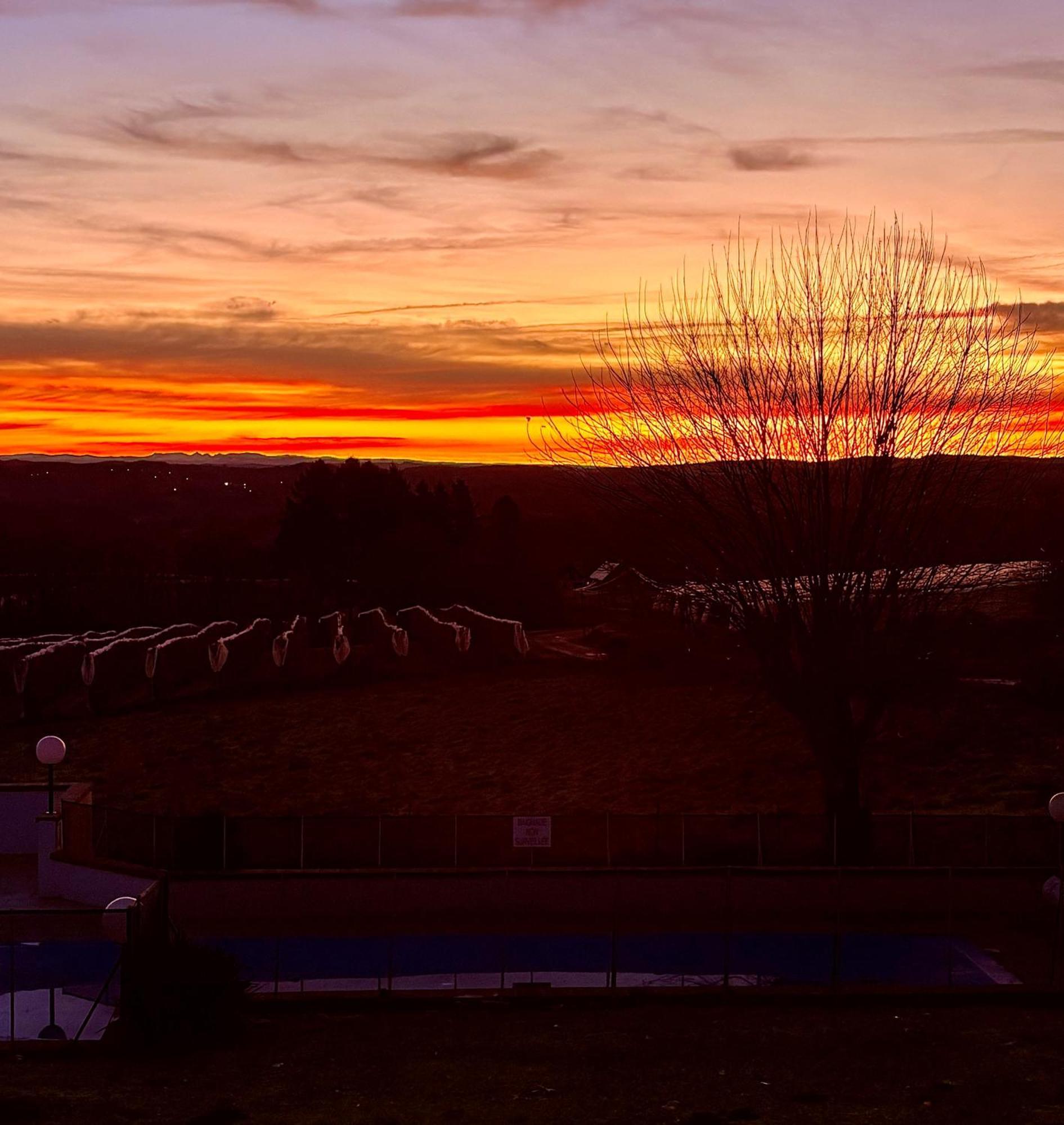 Hotel Relais Du Bas Limousin Sadroc Esterno foto